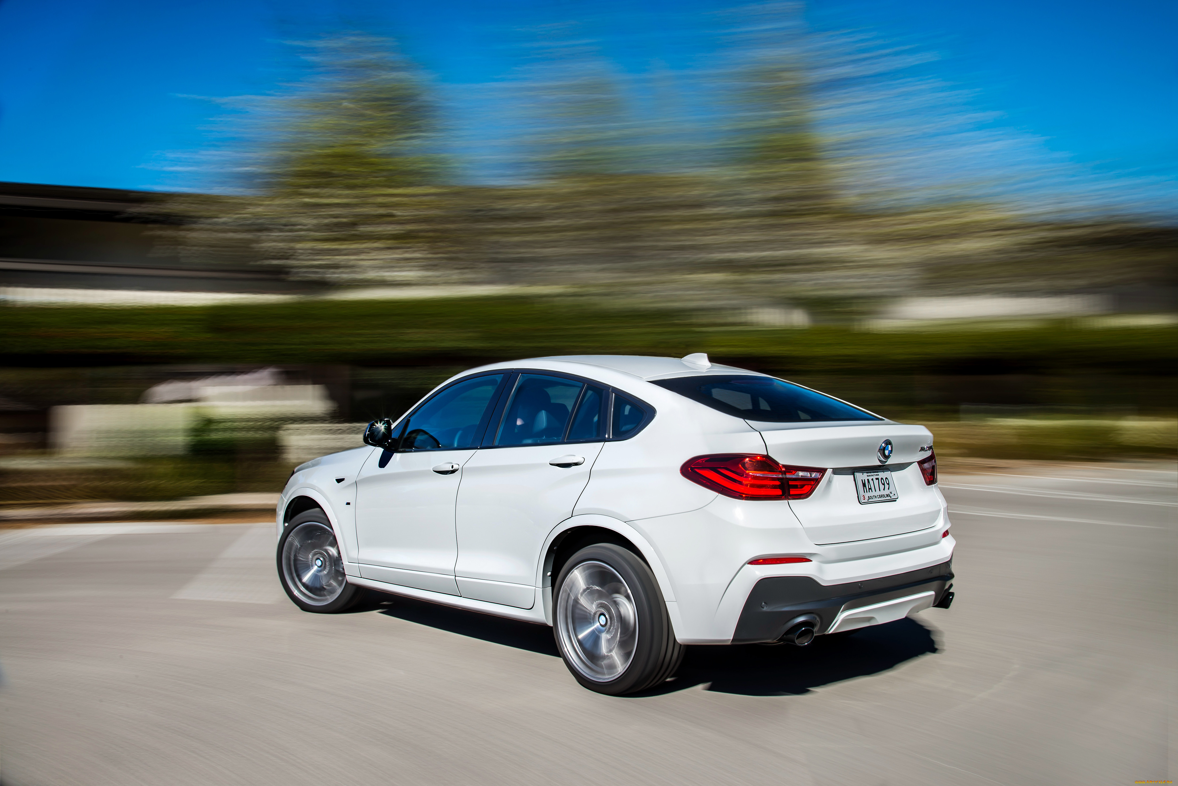 BMW x4 avto